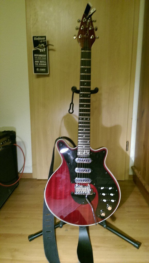 Brian May Built His Legendary Red Special Guitar (paddyez, Flickr, CC BY-SA 2.0)