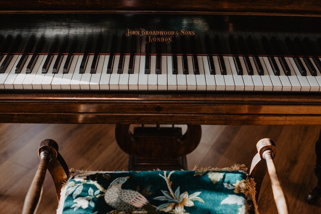 John Cage and the Avant-Garde: When Silence Became a Statement (Image Credits: Unsplash)