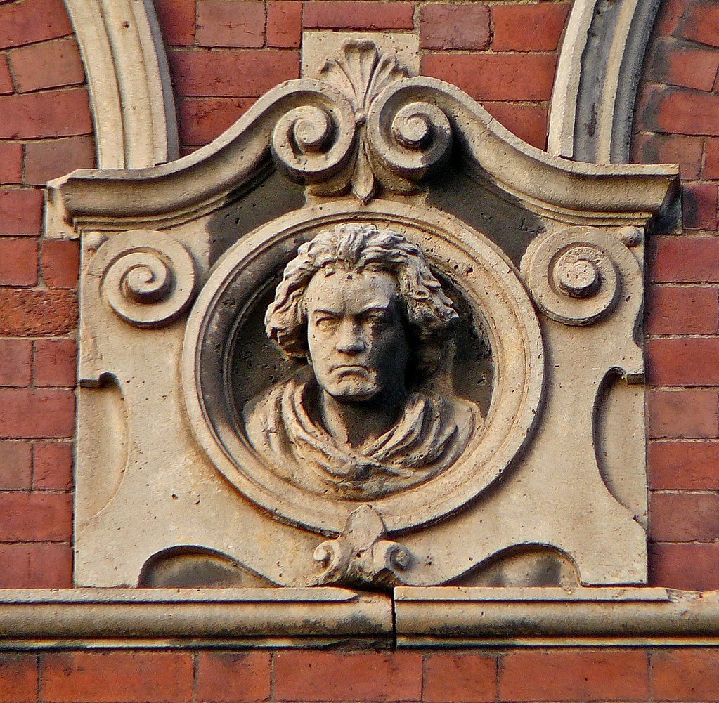 He Was a Spectacular Klutz (Tim Green aka atoach, Flickr, CC BY 2.0)