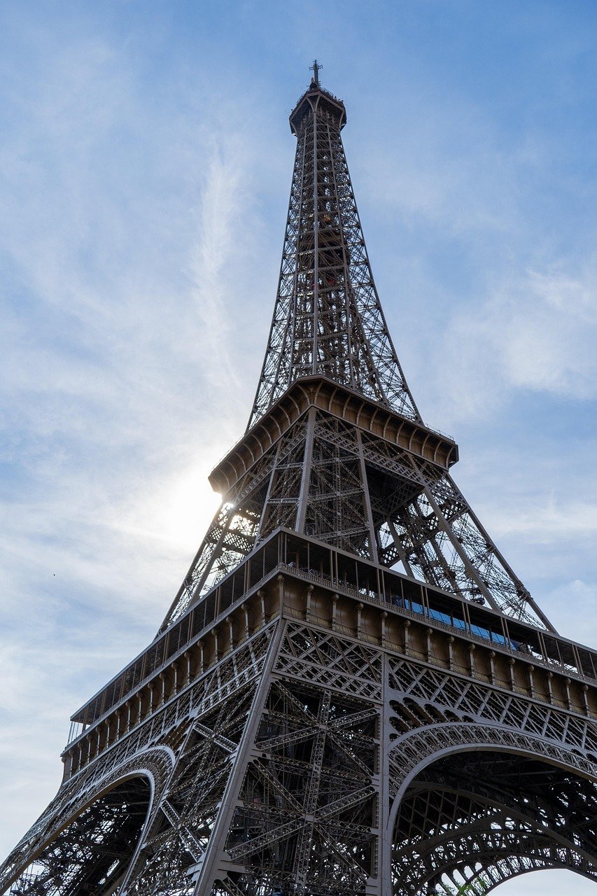 7. The Eiffel Tower and Nintendo Were Born in the Same Year (Image Credits: Pixabay)