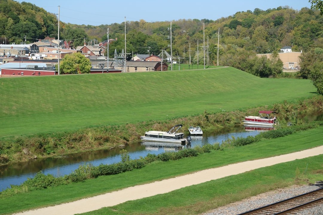 2. Galena, Illinois: A Victorian Time Capsule on the Mississippi Bluffs (Image Credits: Unsplash)