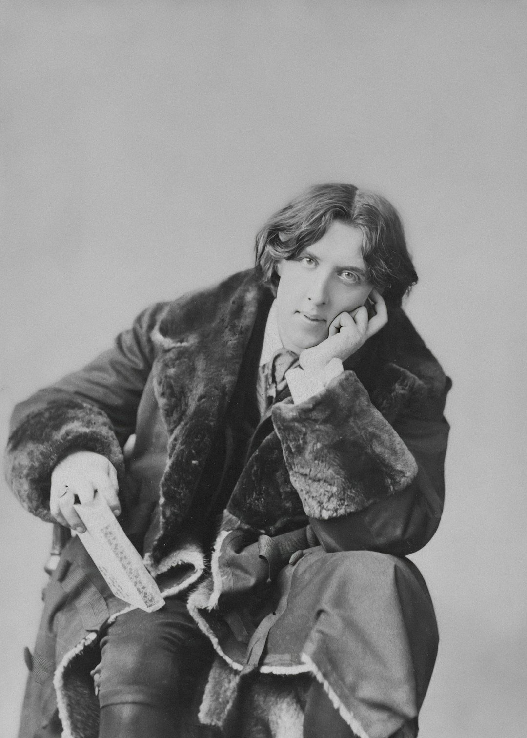 10. Oscar Wilde: Brilliance Crushed by a Hypocritical World (Image Credits: Unsplash)