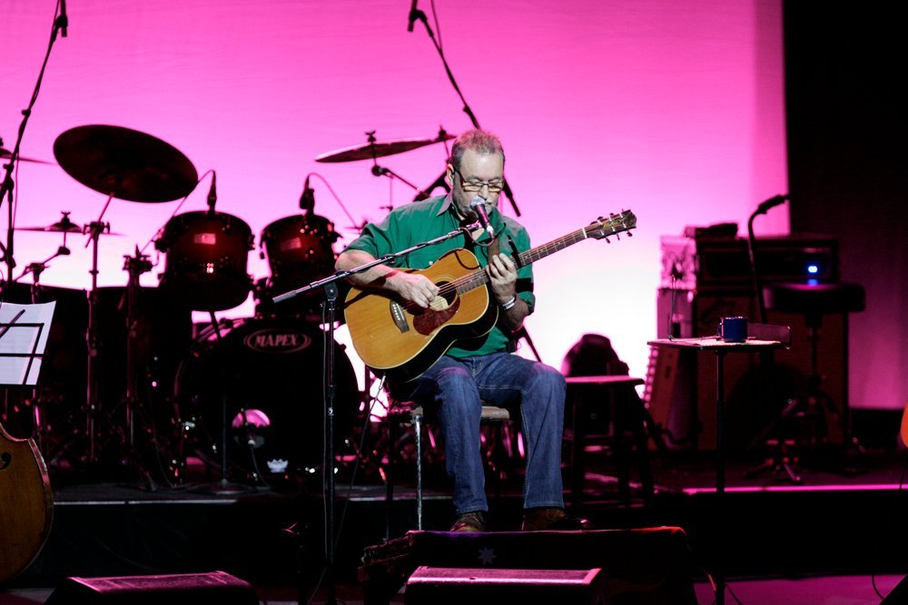 Kenny Rogers & Dolly Parton – Islands in the Stream (John Williamson, CC BY-SA 2.0)