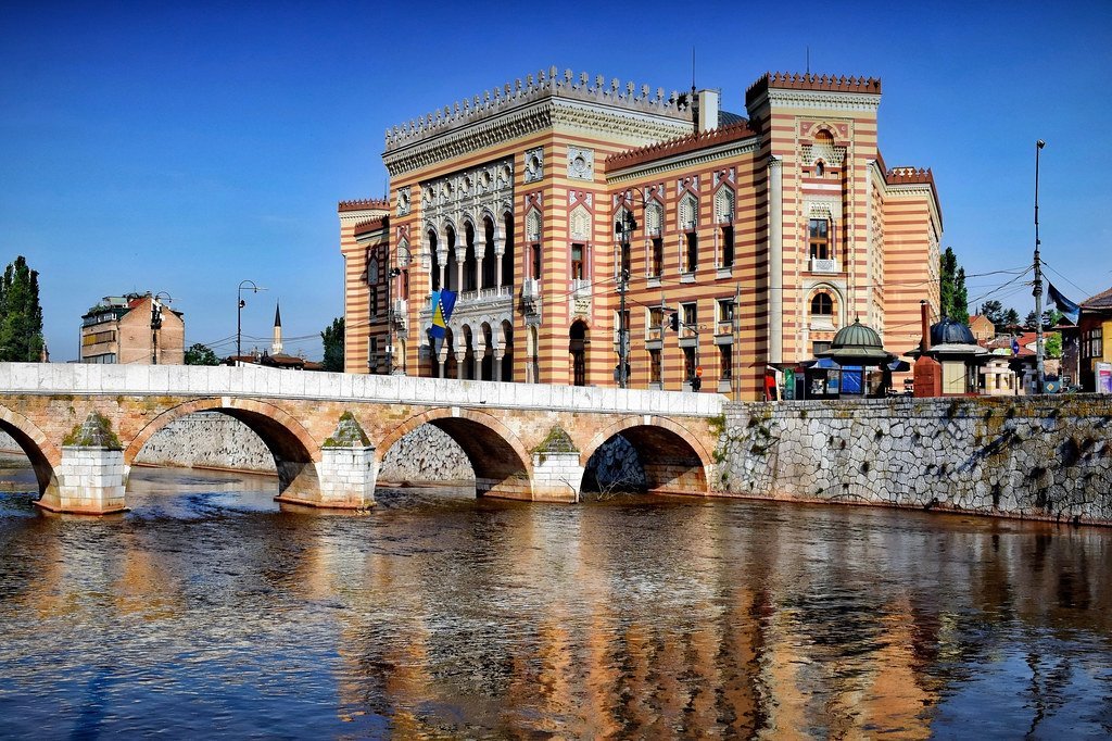9. Sarajevo City Hall (Vijećnica), Bosnia and Herzegovina (Jocelyn777, Flickr, CC BY-SA 2.0)