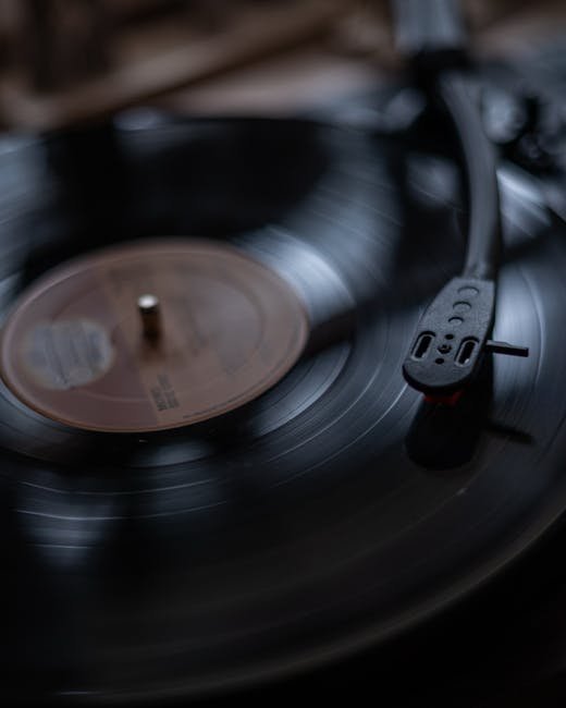 5. The Vinyl Long-Play Record: Albums as an Art Form (Image Credits: Pexels)