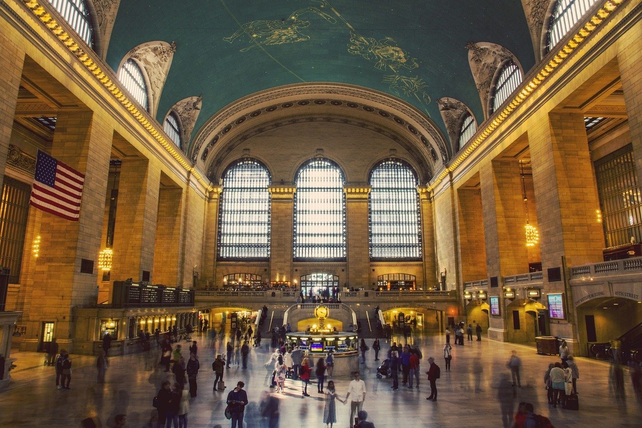 Grand Central Terminal: The Backwards Sky and the Tennis Court (Image Credits: Pixabay)