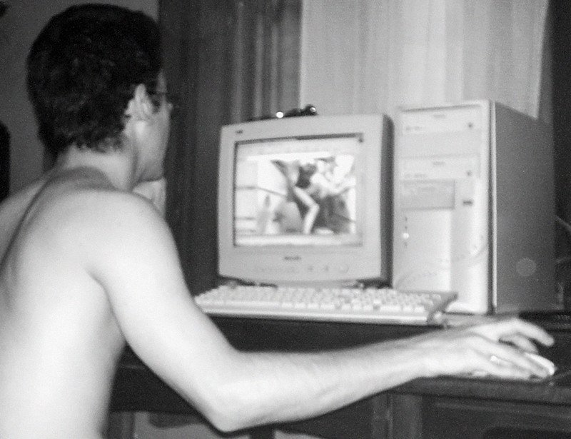 The Birth of the Internet and Social Media: The Moment Culture Fragmented and Reunified (Victor Nuñez, Flickr, CC BY 2.0)