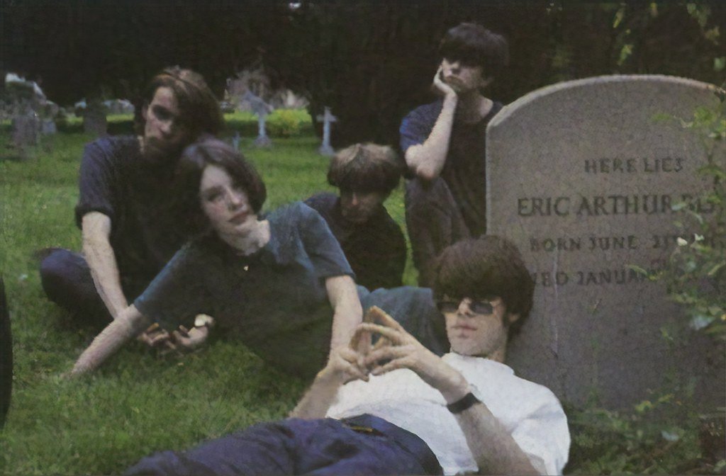 2. Shoegaze: The Genre That Stared at Its Shoes and Never Stopped (deepskyobject, Flickr, CC BY-SA 2.0)