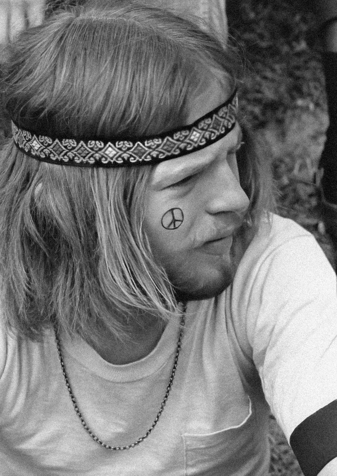Misconception #1: Everyone Was a Hippie in the 1960s (Image Credits: Unsplash)