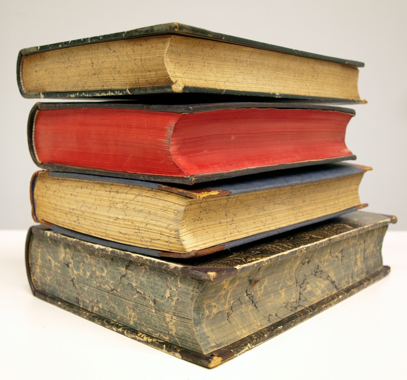 Rediscovering These Literary Ghosts (By Ch. Maderthoner, CC0)