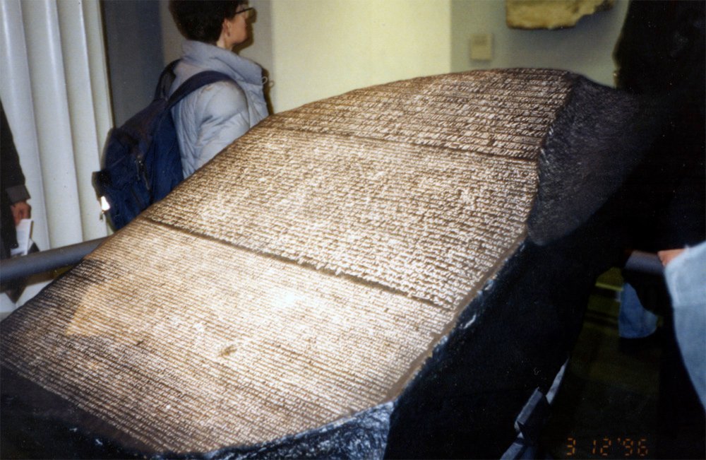 The Rosetta Stone: A Single Slab That Unlocked an Entire Civilization (Rosetta Stone, British Museum, CC BY-SA 2.0)