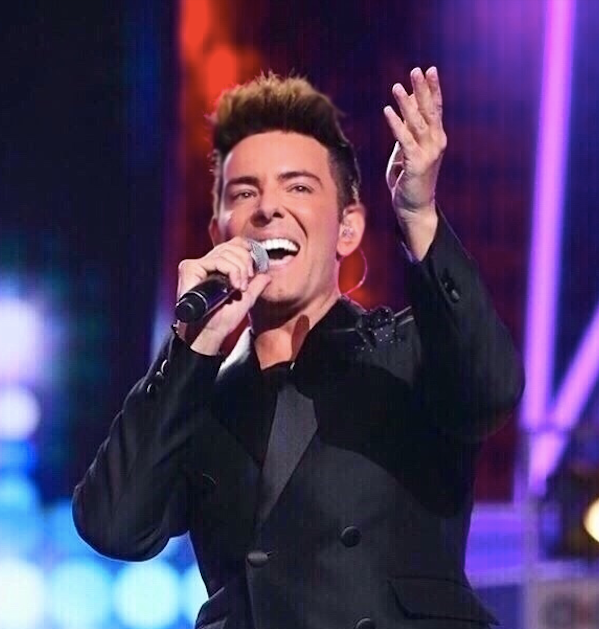 8. "Despacito" – Luis Fonsi & Daddy Yankee ft. Justin Bieber (2017): Latin Music's Global Breakthrough (By Juanricondo, CC BY-SA 4.0)