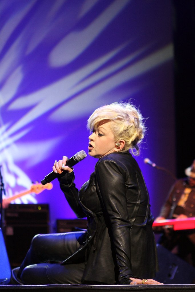 Cyndi Lauper (Eva Rinaldi Celebrity Photographer, Flickr, CC BY-SA 2.0)