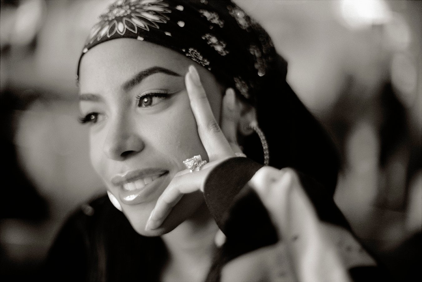 Aaliyah (By MikaV, CC BY-SA 4.0)