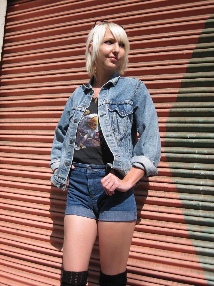 The Acid Wash Denim Takeover (CastawayVintage, Flickr, CC BY 2.0)