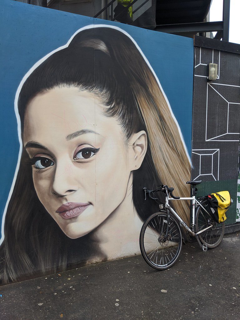 Ariana Grande's Met Gala Dress and Michelangelo's Last Judgement (dullhunk, Flickr, CC BY 2.0)