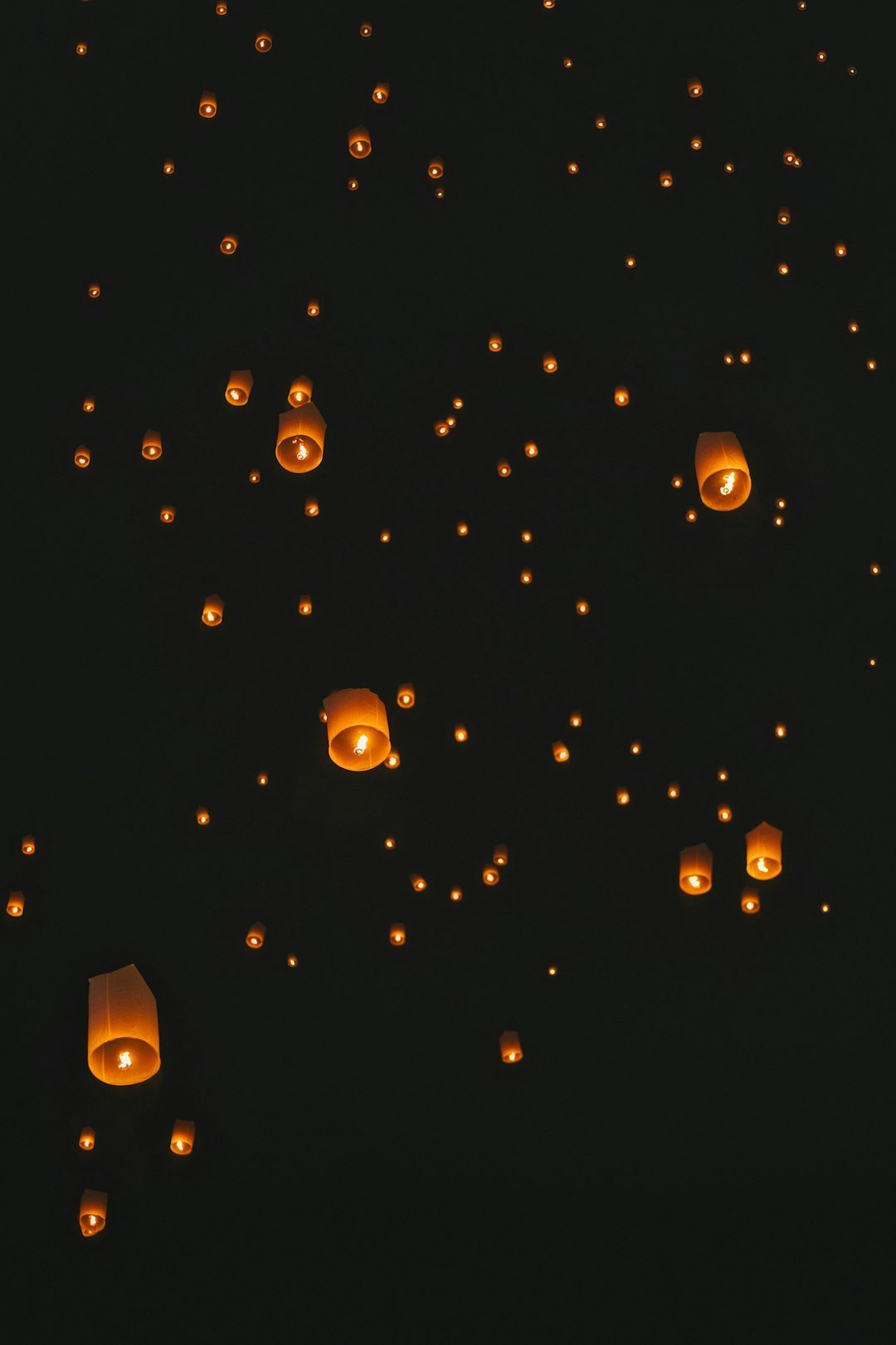 Yi Peng Lantern Festival, Chiang Mai, Thailand (Image Credits: Unsplash)