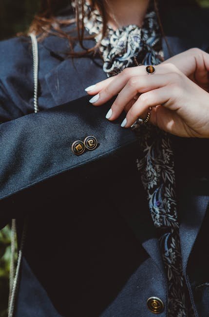 Tailored Blazer (Image Credits: Pexels)