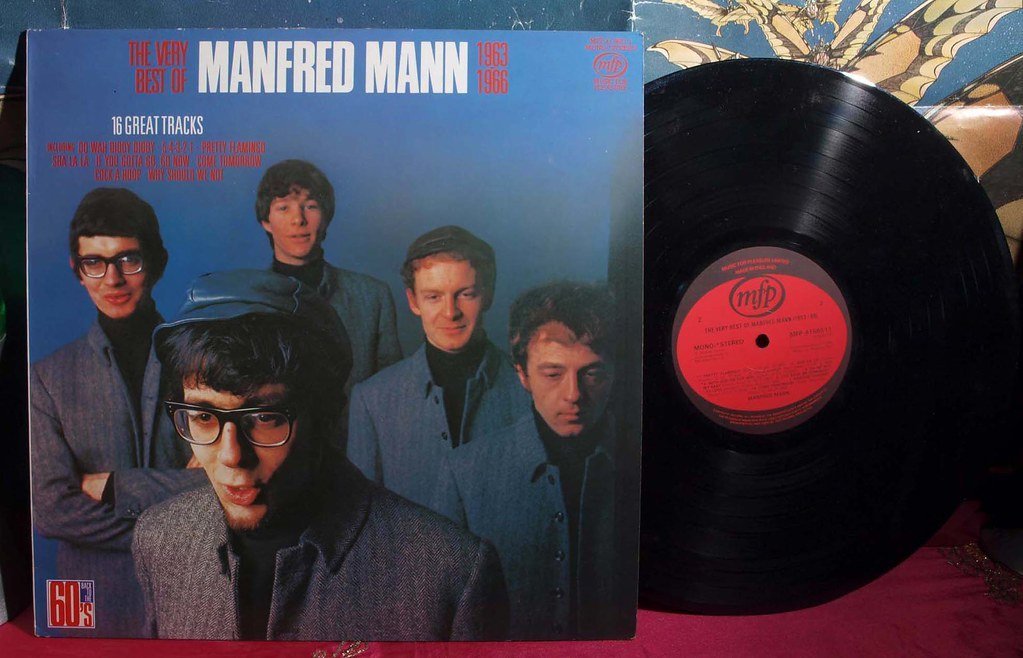 Blinded by the Light - Revved Up, Not What You Think (badgreeb RECORDS - art -photos, Flickr, CC BY-SA 2.0)