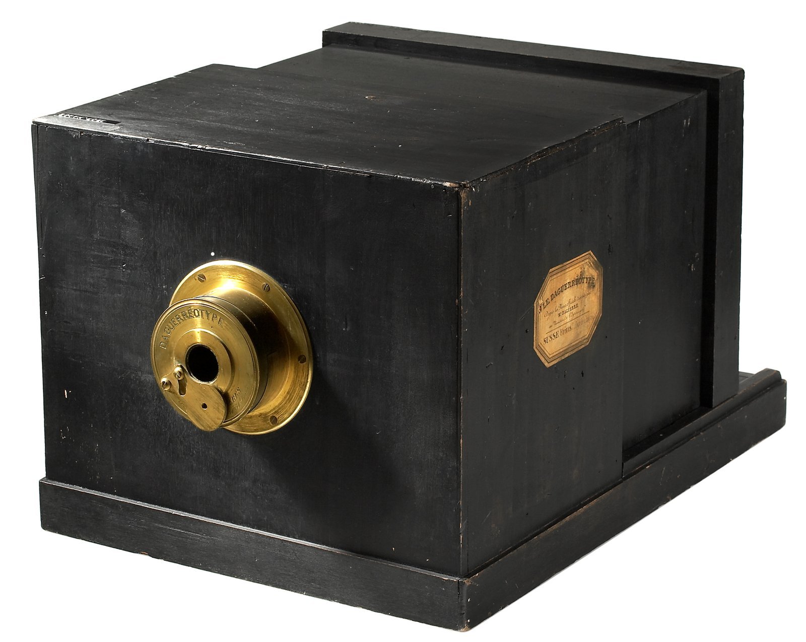 Photography: Freezing Time for the First Time (Susse Frére camera in the collection of the Westlicht Photography Museum in Vienna, Austria, Public domain)