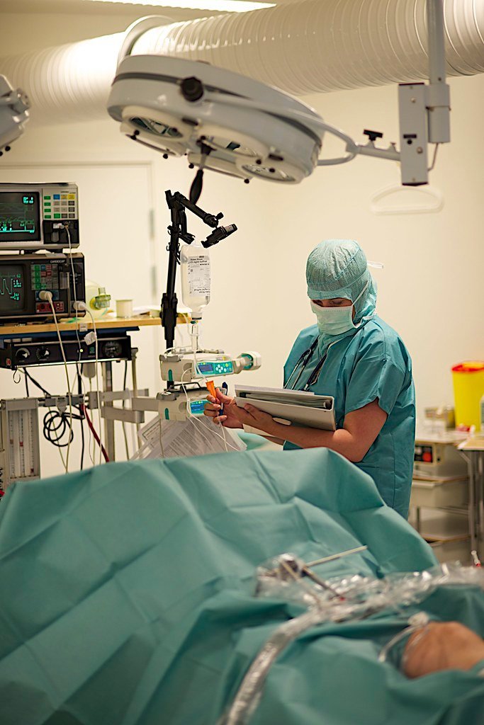 Anesthesia: Making Surgery Survivable (Zdenko Zivkovic, Flickr, CC BY 2.0)