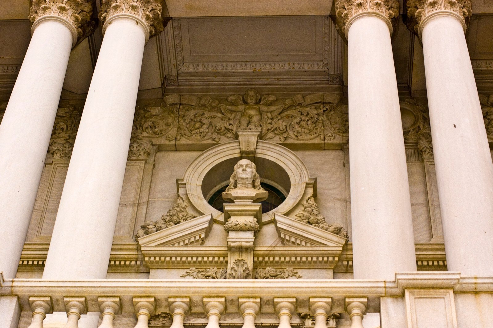 Benjamin Franklin: Naked at the Window Every Morning (By David Maiolo, CC BY-SA 3.0)