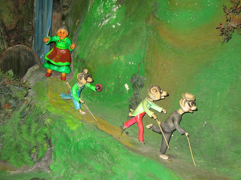 Three Blind Mice (hoyasmeg, Flickr, CC BY 2.0)