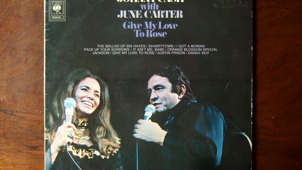 10 Legendary Duets That Defined Music History And Still Give Us Chills.