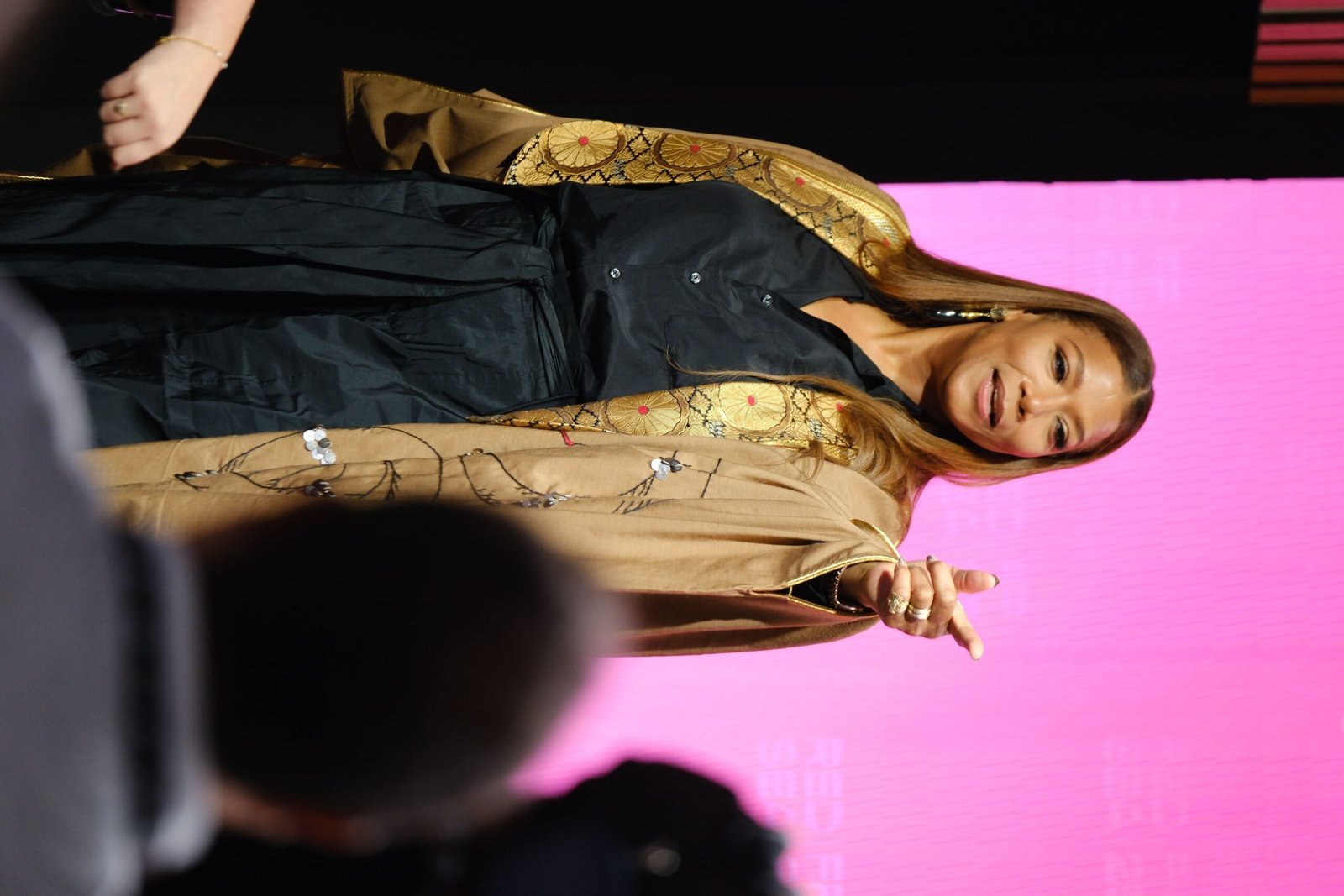 Living Single (By Zafer, CC BY 4.0)