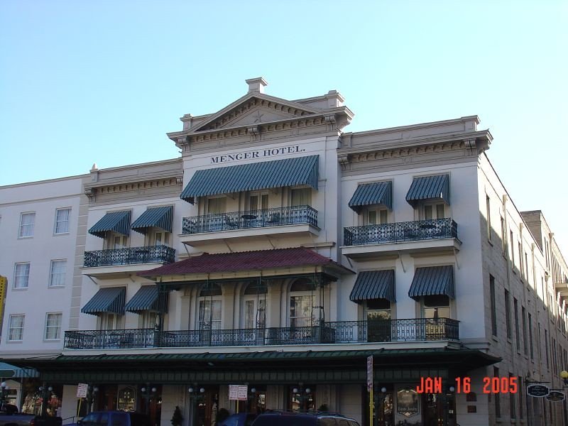 The Menger Hotel, San Antonio, Texas (amanderson2, Flickr, CC BY 2.0)