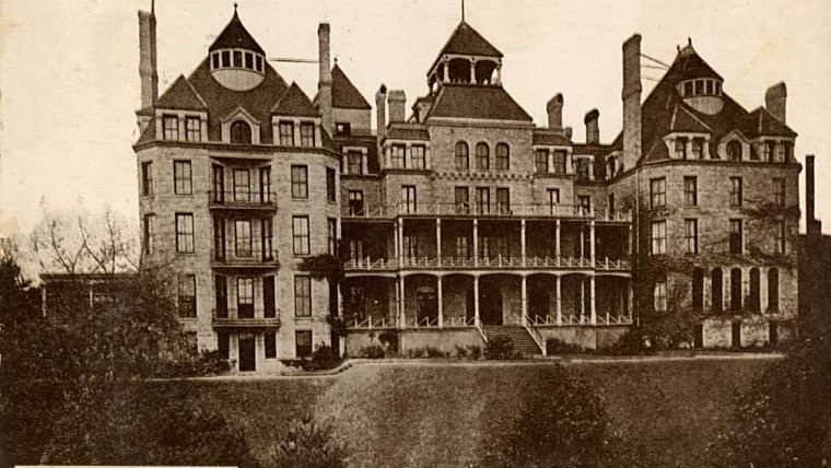 10 Most Haunted Hotels in America