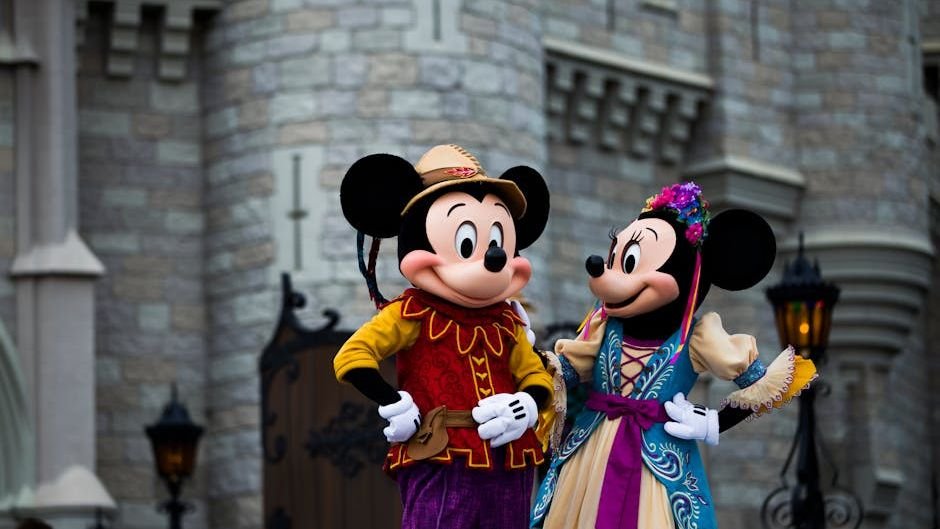 10 Celebrities Who Started Out on ‘The Mickey Mouse Club’.