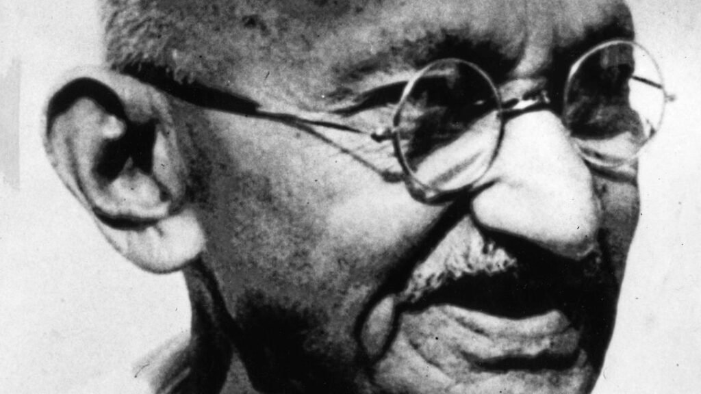 12 Historical Figures You Thought Were Heroes, But Were Actually Villains.