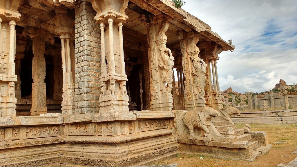 Hampi, India (Image Credits: Flickr)