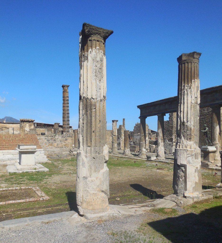 Pompeii, Italy (Image Credits: Flickr)