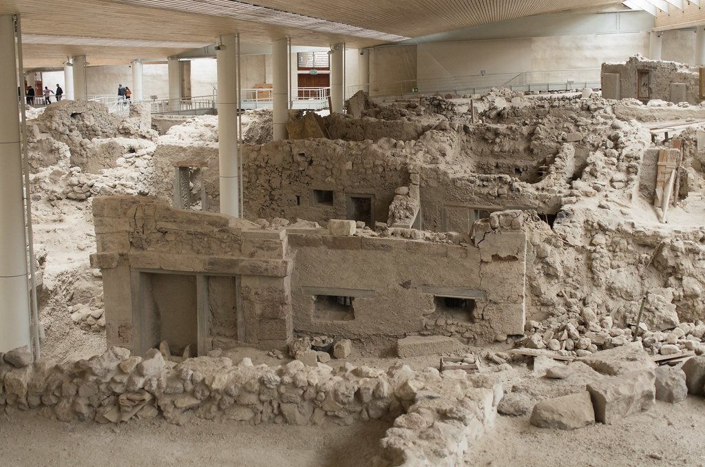 Akrotiri, Greece (wiseguy71, Flickr, CC BY-SA 2.0)