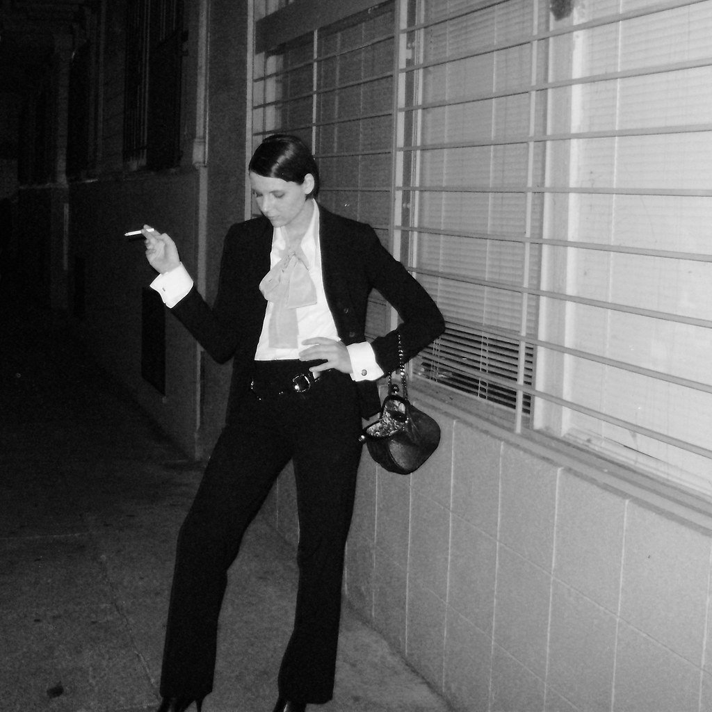 Yves Saint Laurent Introduces Le Smoking (1966) (sflovestory, Flickr, CC BY 2.0)