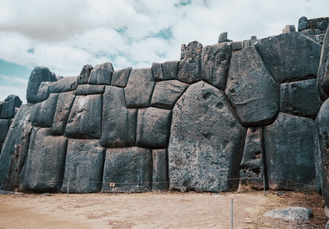 Inca Stonework at Sacsayhuamán (Image Credits: Unsplash)