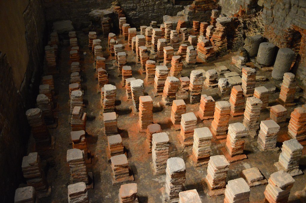 Roman Hypocaust System (Matt From London, Flickr, CC BY 2.0)