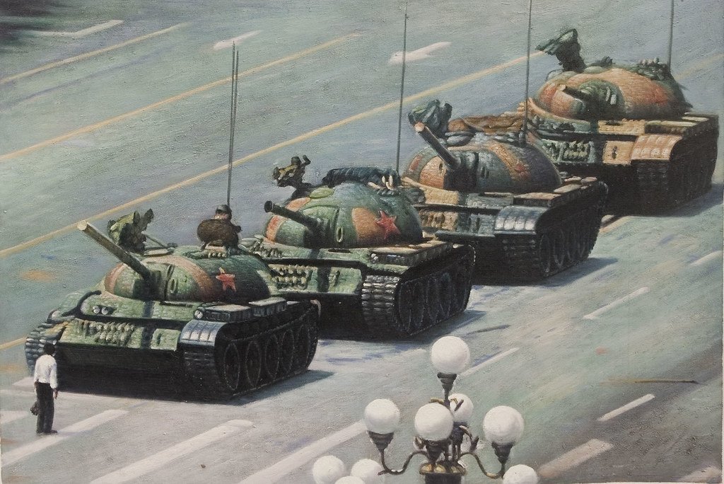 Tank Man (mandiberg, Flickr, CC BY-SA 2.0)