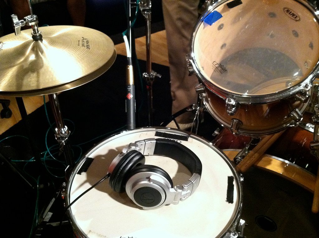 Hal Blaine: The Drummer Who Powered 1960s Pop (Bytemarks, Flickr, CC BY 2.0)