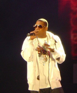 Jay-Z at Glastonbury 2008 (JAY-Z, CC BY-SA 2.0)