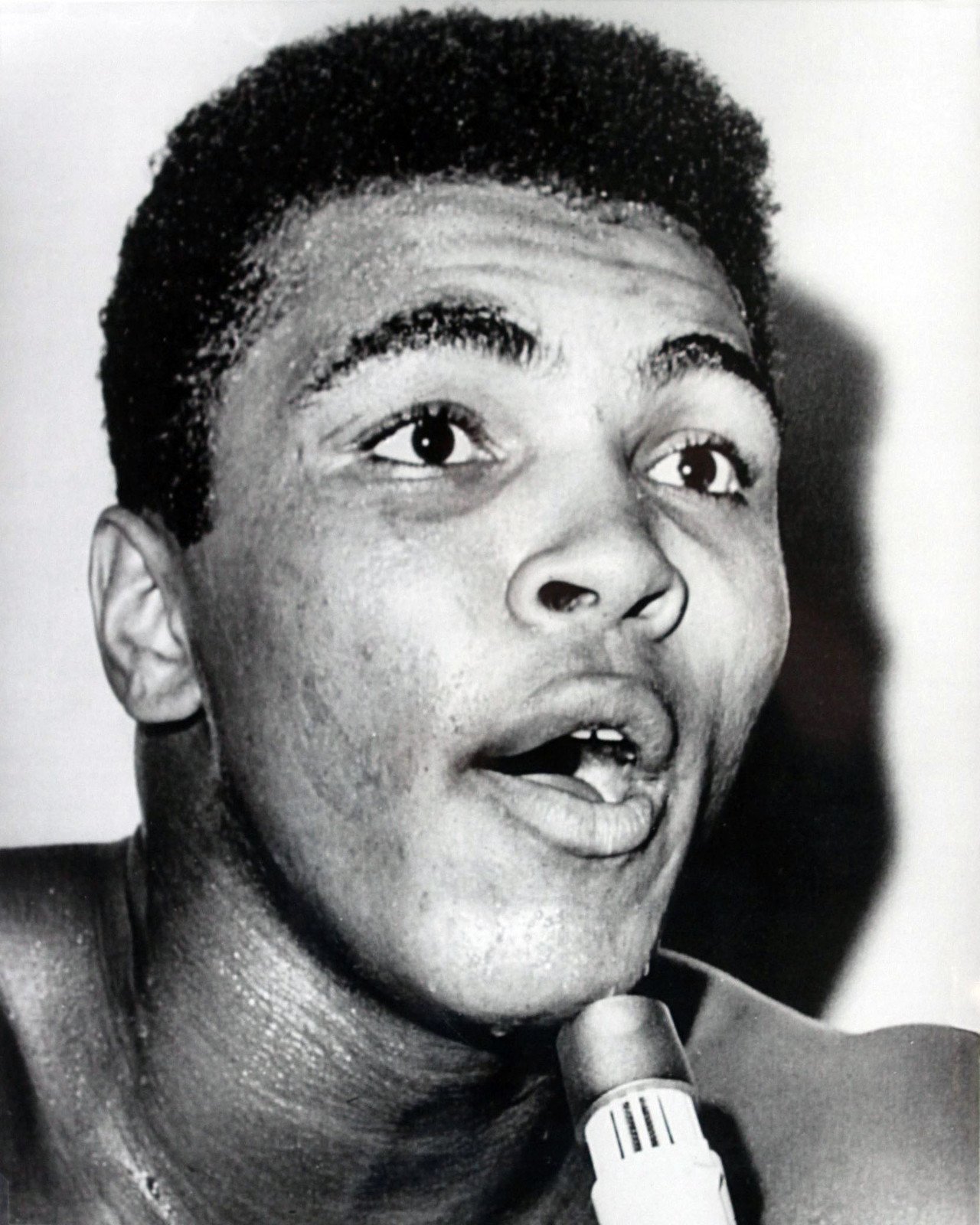 Rumble in the Jungle (By Boxing Annual Magazine/Whitestone Publications, Public domain)