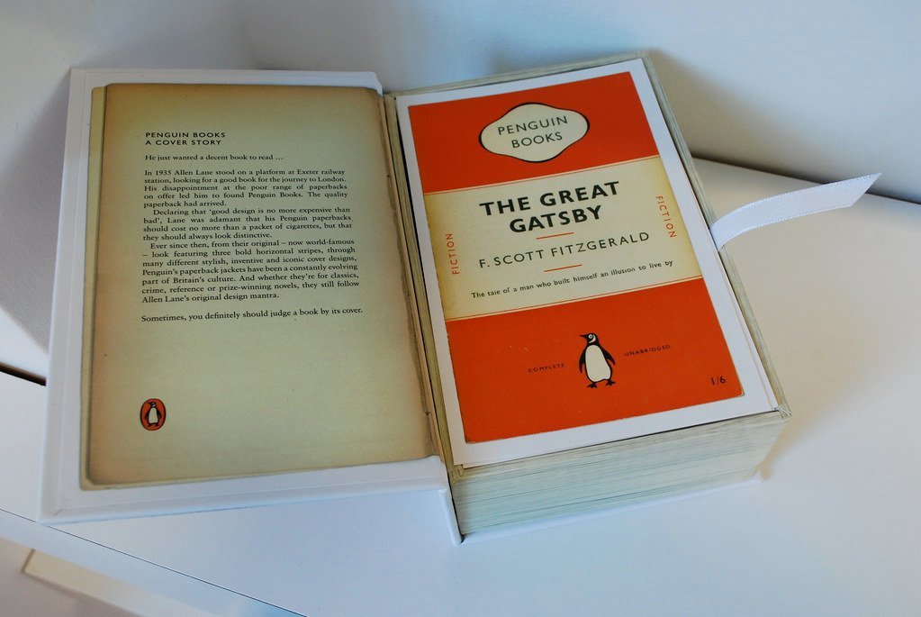 The Great Gatsby by F. Scott Fitzgerald (Alan Trotter, Flickr, CC BY 2.0)