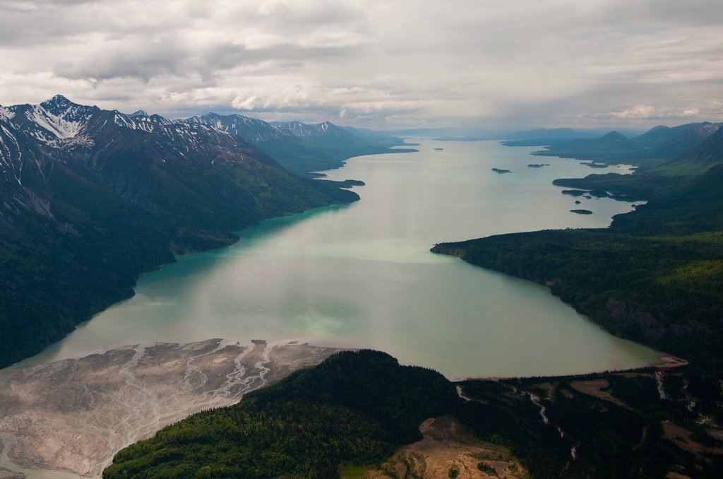 Lake Clark National Park, Alaska (Image Credits: Flickr)