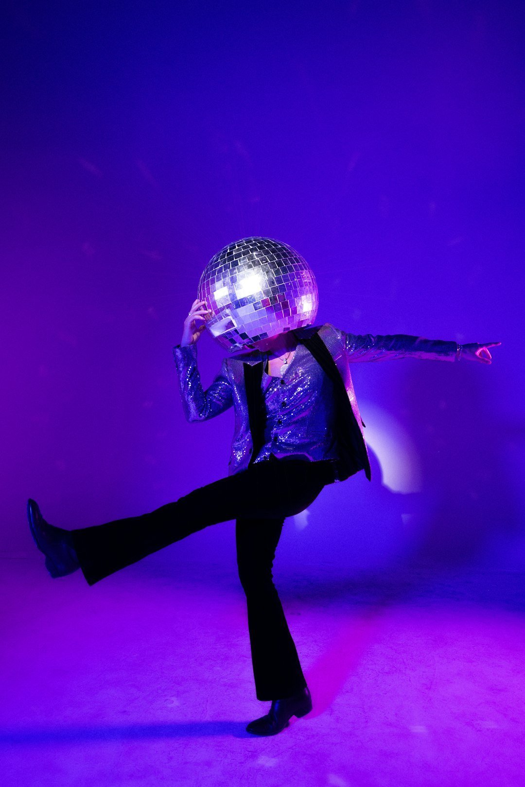 The 1970s: Punk, Hard Rock, and Disco Divide (Image Credits: Unsplash)