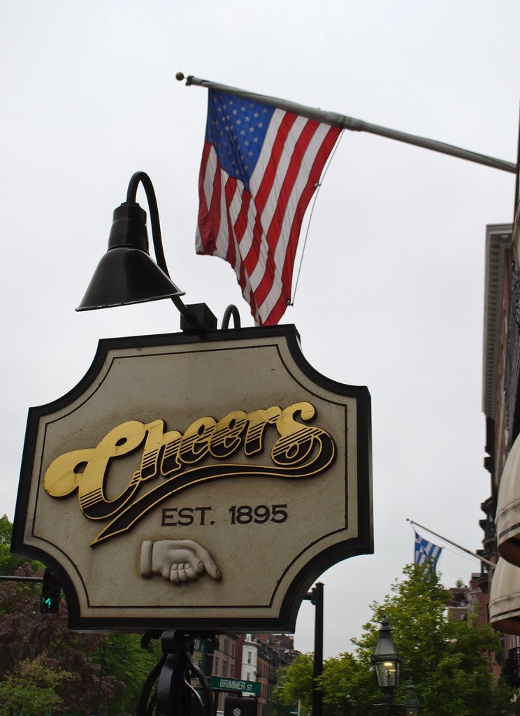 Cheers (Scarlet Sappho, Flickr, CC BY-SA 2.0)