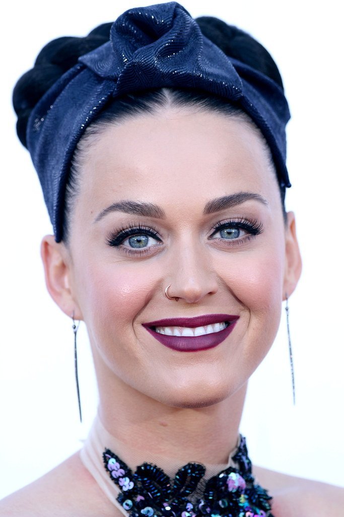 Katy Perry (Eva Rinaldi Celebrity Photographer, Flickr, CC BY-SA 2.0)