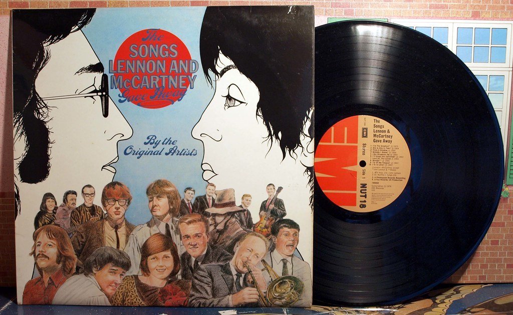 Bee Gees (badgreeb RECORDS - art -photos, Flickr, CC BY-SA 2.0)