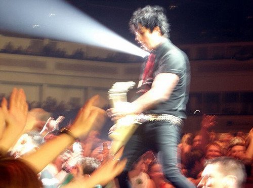 Good Riddance (Time of Your Life) by Green Day (fakelvis, Flickr, CC BY-SA 2.0)